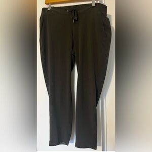 Athleta Women’s 4 pocket Elastic Tie Waist Size 10P Sku#67